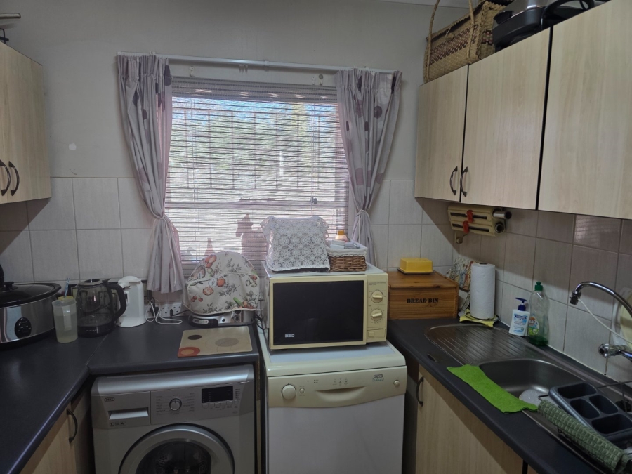 2 Bedroom Property for Sale in Langenhovenpark Free State